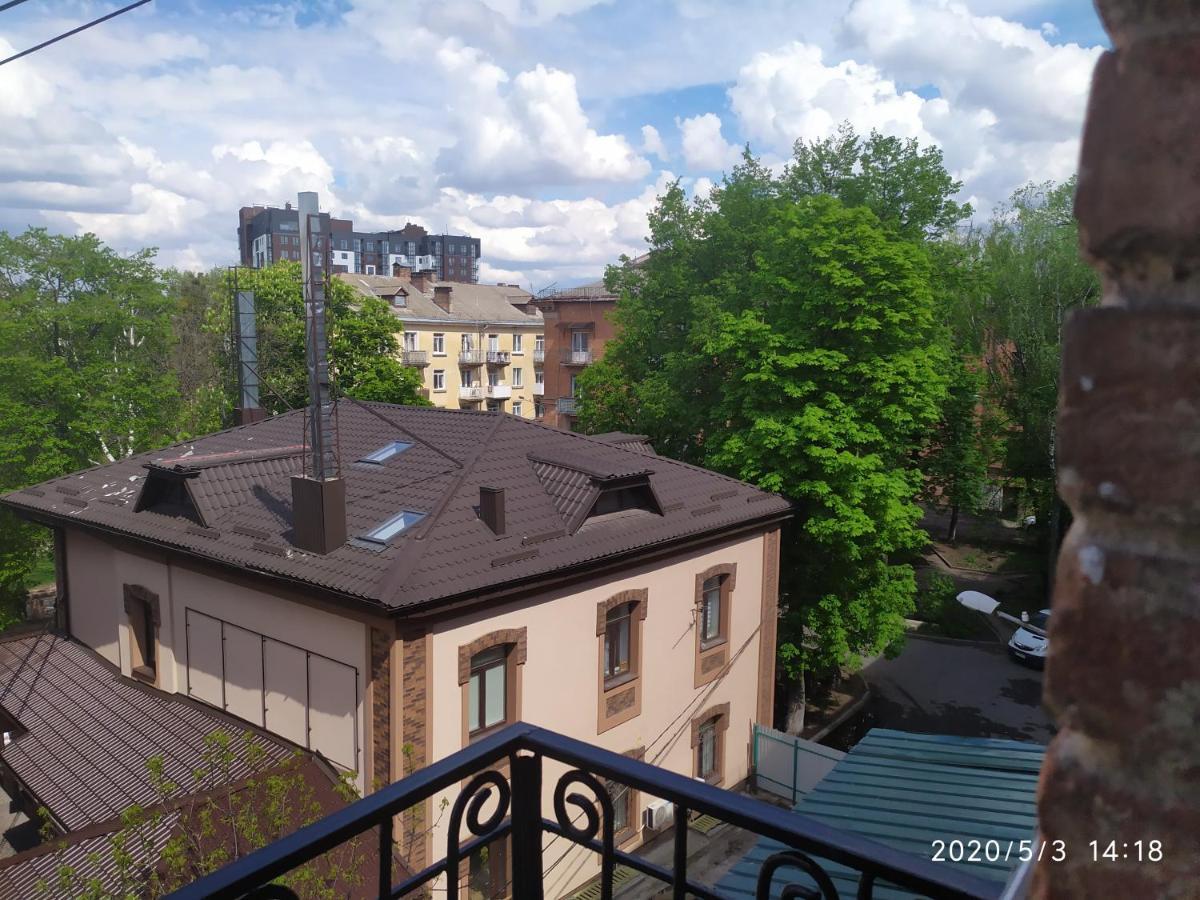Апартаменти Світлий Ранок Та Затишний Вечір Rivne Buitenkant foto